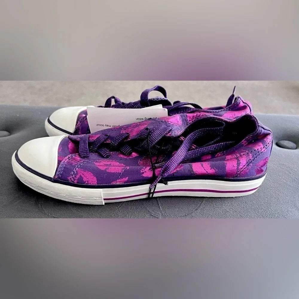 Converse Pink and Purple Kiss Low-Tops